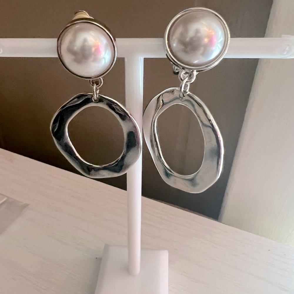 🫶🏻NEW🫶🏻 Beautiful Clip on silver earrings